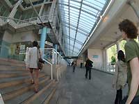 Colonnade Walk̃A[P[h̓ /S2 Pro