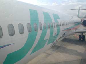 MD-90 JA8022