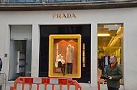 Bond St.