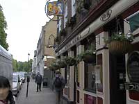 Outside of King's Arms /D200