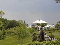 Temperate House /D200