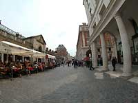 Covent Garden /FinePix S2 Pro
