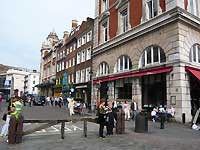 Covent Garden /LUMIX FX33