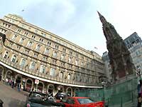 Charing Cross Station and Eleanor Cross /S2 Pro