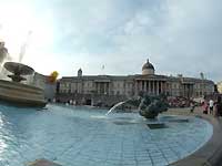 In front of National Gallery /S2 Pro
