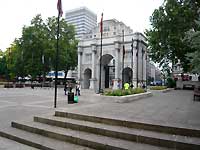 Marble Arch  /Lumix FX33