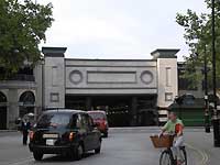 Embankment Place /D200