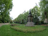 Victoria Embankment Gardens /S2 Pro