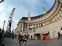 County Hall and London Aquarium /S2 Pro