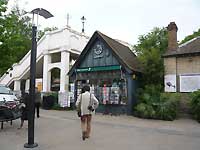 Kew Gardens Station /Lumix FX33
