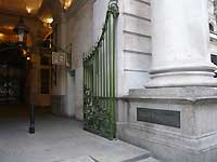 Royal Exchange /FX33