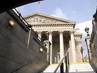 Royal Exchange from Bank Station /D200