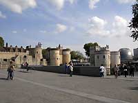 Tower of London & City Hall /D200
