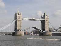 Tower Bridge /D200