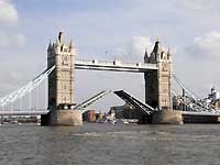 Tower Bridge /D200