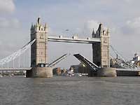 Tower Bridge /D200