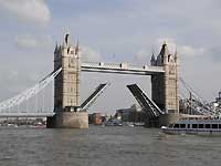 Tower Bridge /D200