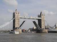 Tower Bridge /D200