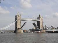 Tower Bridge /D200