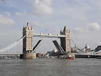 Tower Bridge /D200