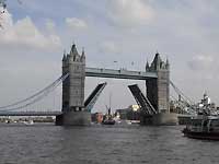 Tower Bridge /D200