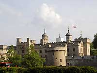Tower of London from Trinity Square /D200