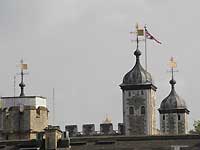 Tower of London from Trinity Square /D200