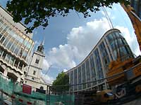 In front of Guildhall /S2 Pro