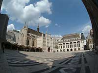 Guildhall Art Gallery /S2 Pro