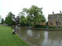 Bourton-on-the-Water /S2 Pro