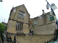 Bourton-on-the-Water /S2 Pro